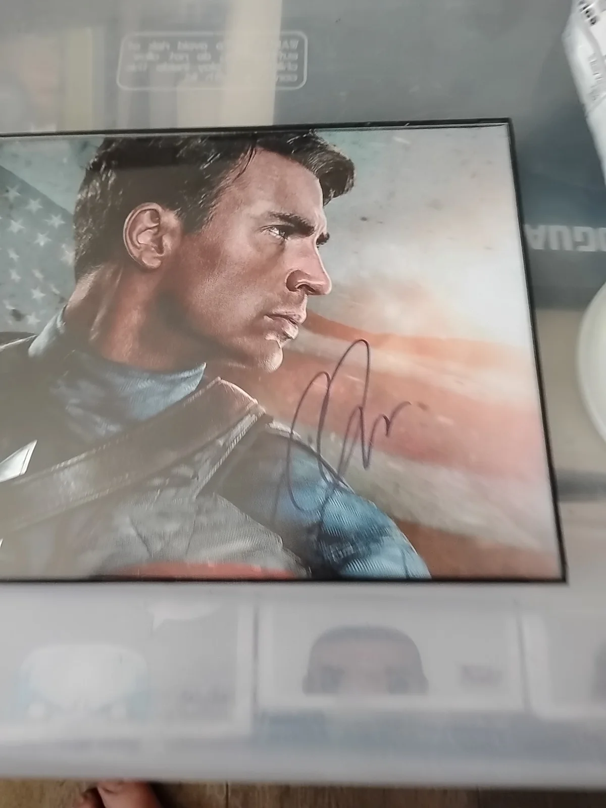 Chris Evans Captain America Autograph, image 3