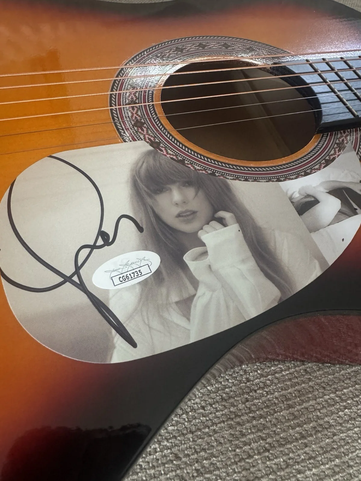 Taylor Swift Autographed Acoustic Guitar with JSA Authenticity Hologram, image 3