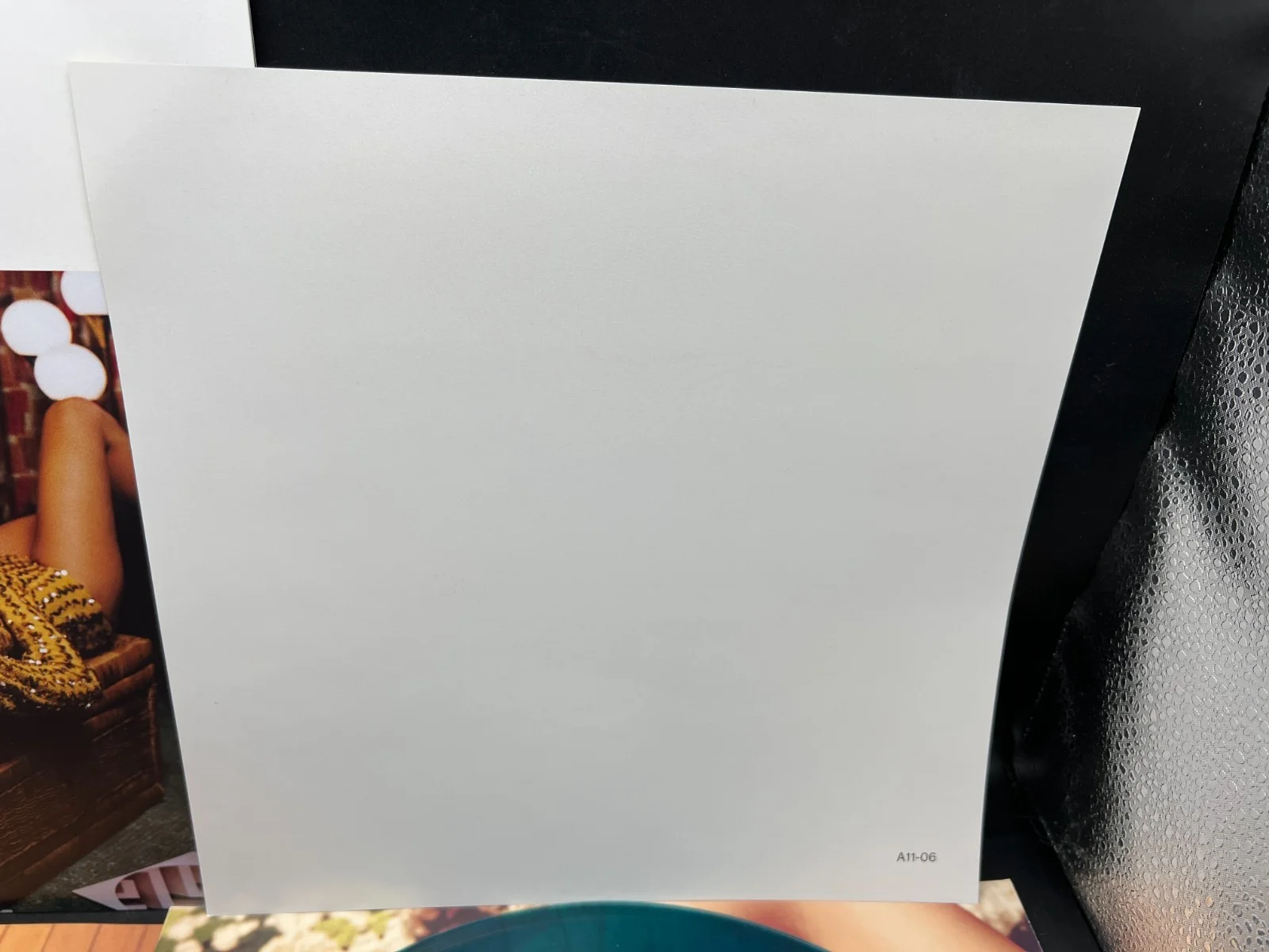 Taylor Swift Signed Midnights Jade Green Vinyl Album LP RARE SIDE PLACEMENT, изображение 4