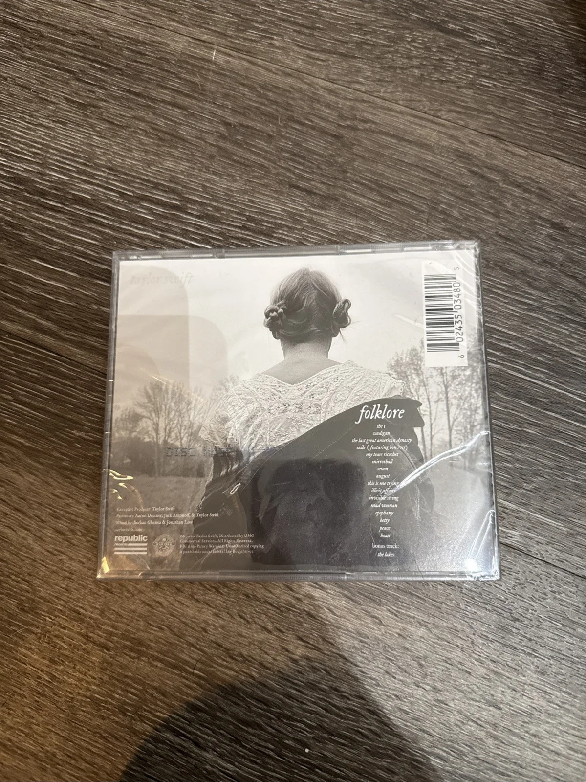 Taylor Swift Folklore Signed CD & Booklet Original Music Collectible, изображение 2
