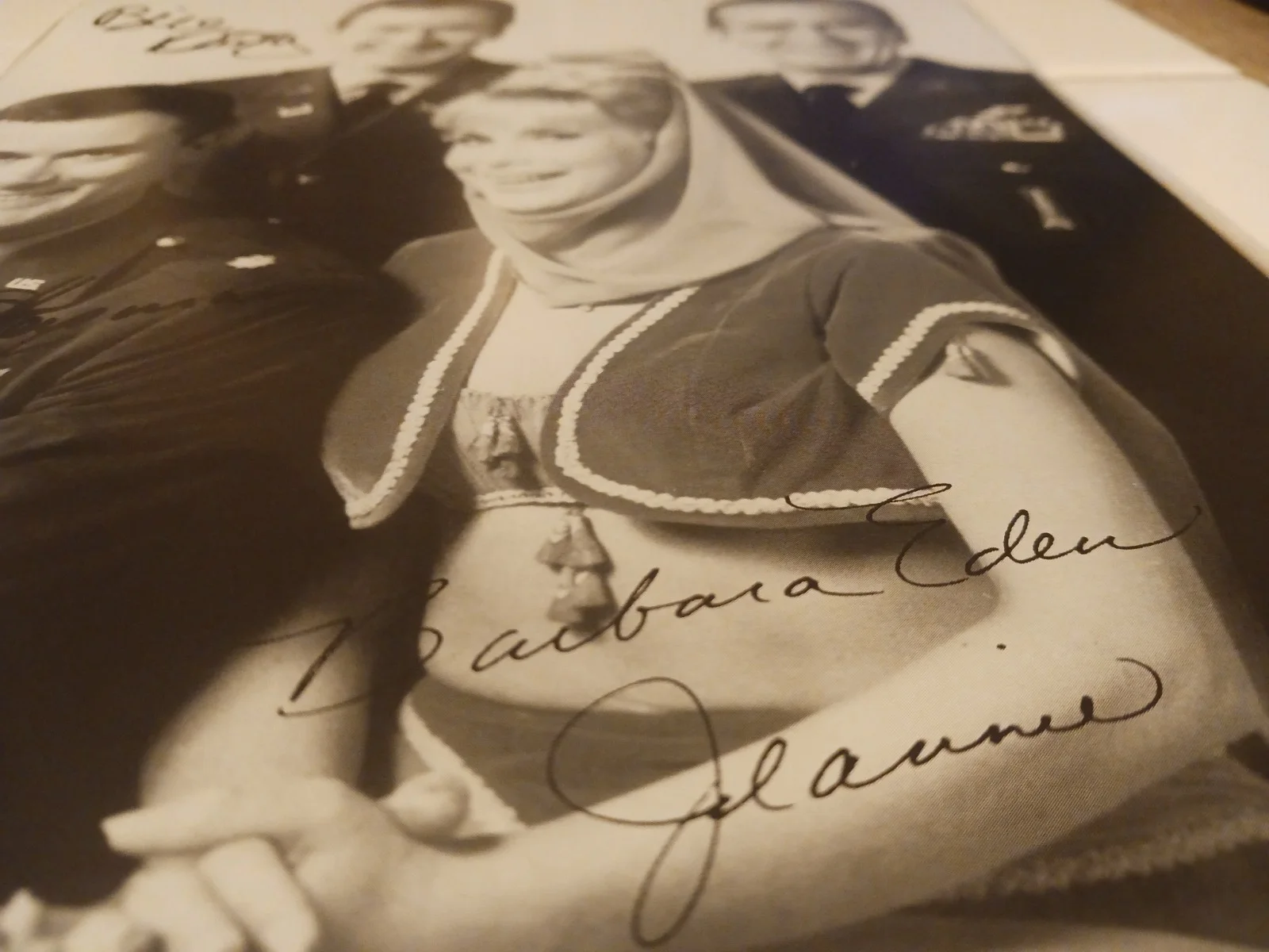 Barbara Eden Larry Hagman Hayden Rourke Bill Daly — I Dream of Jeannie signed cast photo 8×10, image 5