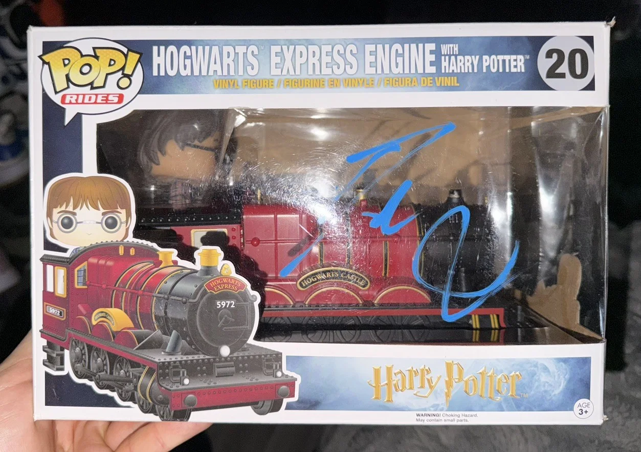 Daniel Radcliffe — Daniel Radcliffe Signed Harry Potter Hogwarts Express Funko Pop Beckett (Damage), image 2