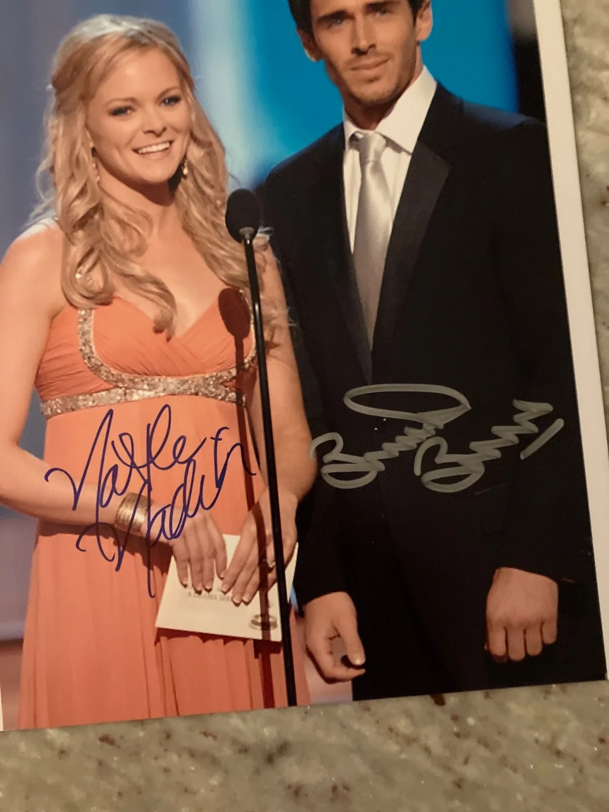 Days of our lives autographed 8 x 10 photo Martha Madison and Brendan Beemer, изображение 2