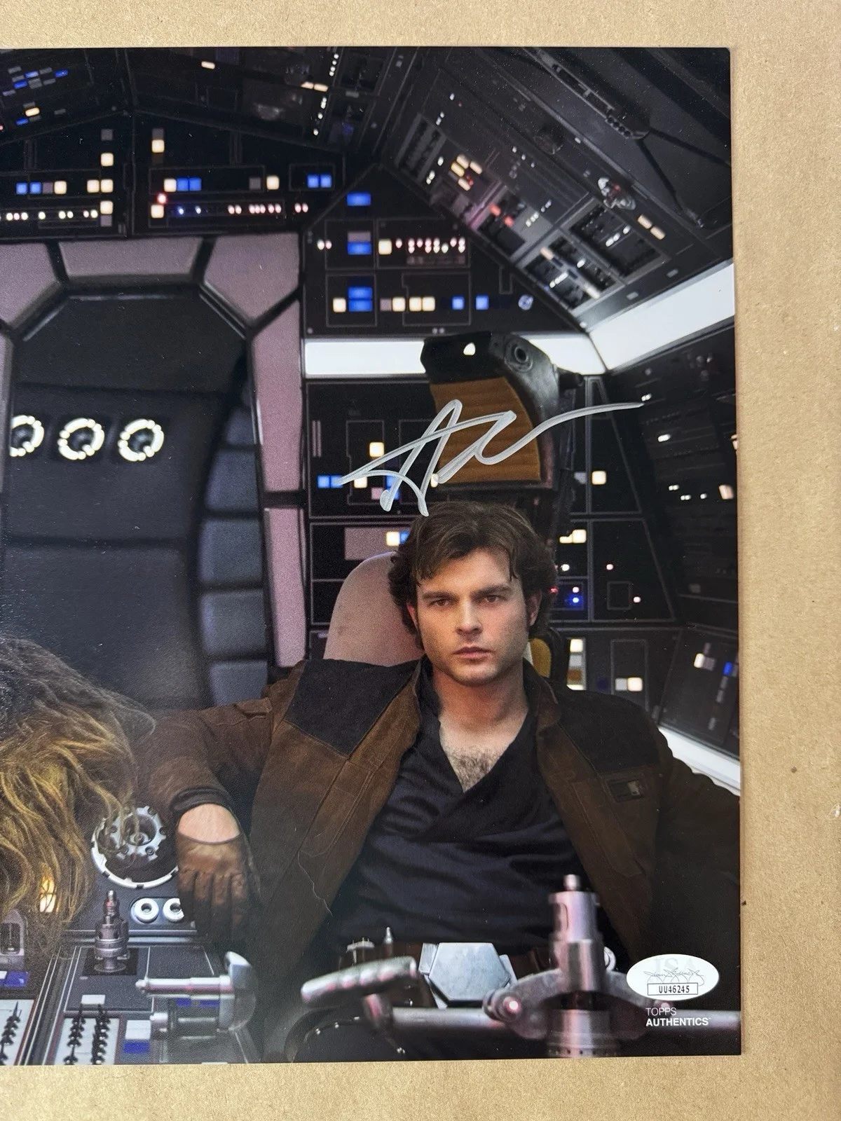 Alden Ehrenreich — Autographed Alden Ehrenreich Signed 11"x14" Star Wars Solo Photo JSA COA, изображение 4