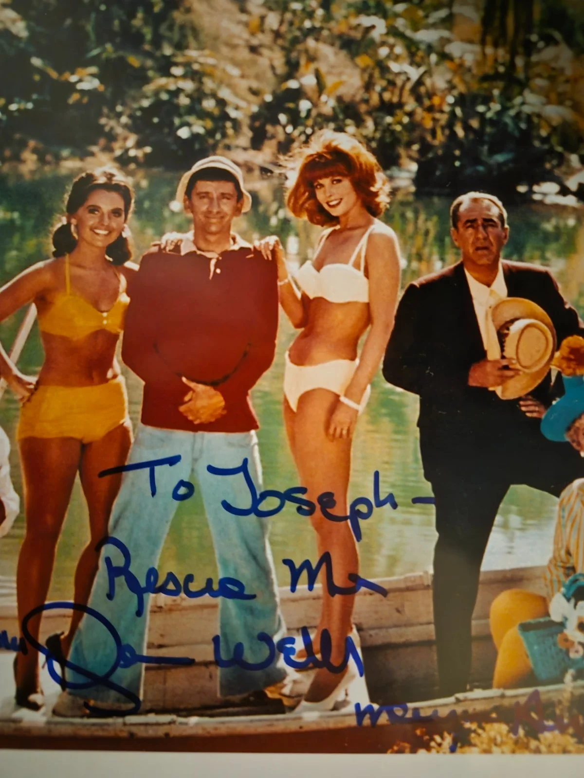 Dawn Wells — DAWN WELLS MARY ANN SIGNED AUTOGRAPHED CAST OF GILLIGAN'S ISLAND 8X10 PHOTO, изображение 2