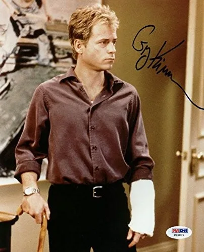 Greg Kinnear — Greg Kinnear Signed Authentic 8X10 Photo Autographed PSA/DNA #W25871, image 2