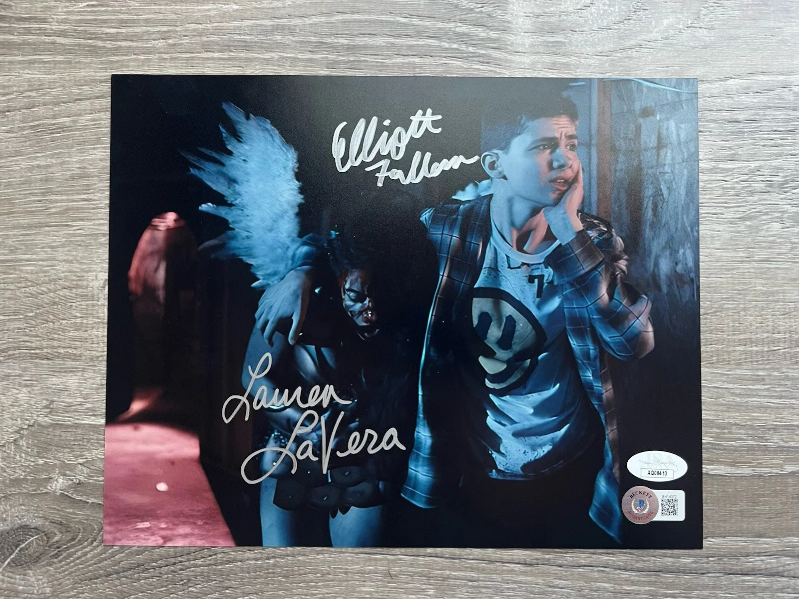 Lauren LaVera — Lauren LaVera Elliott Fullam Signed Terrifier 2 8x10 Photo JSA Beckett COA, изображение 2