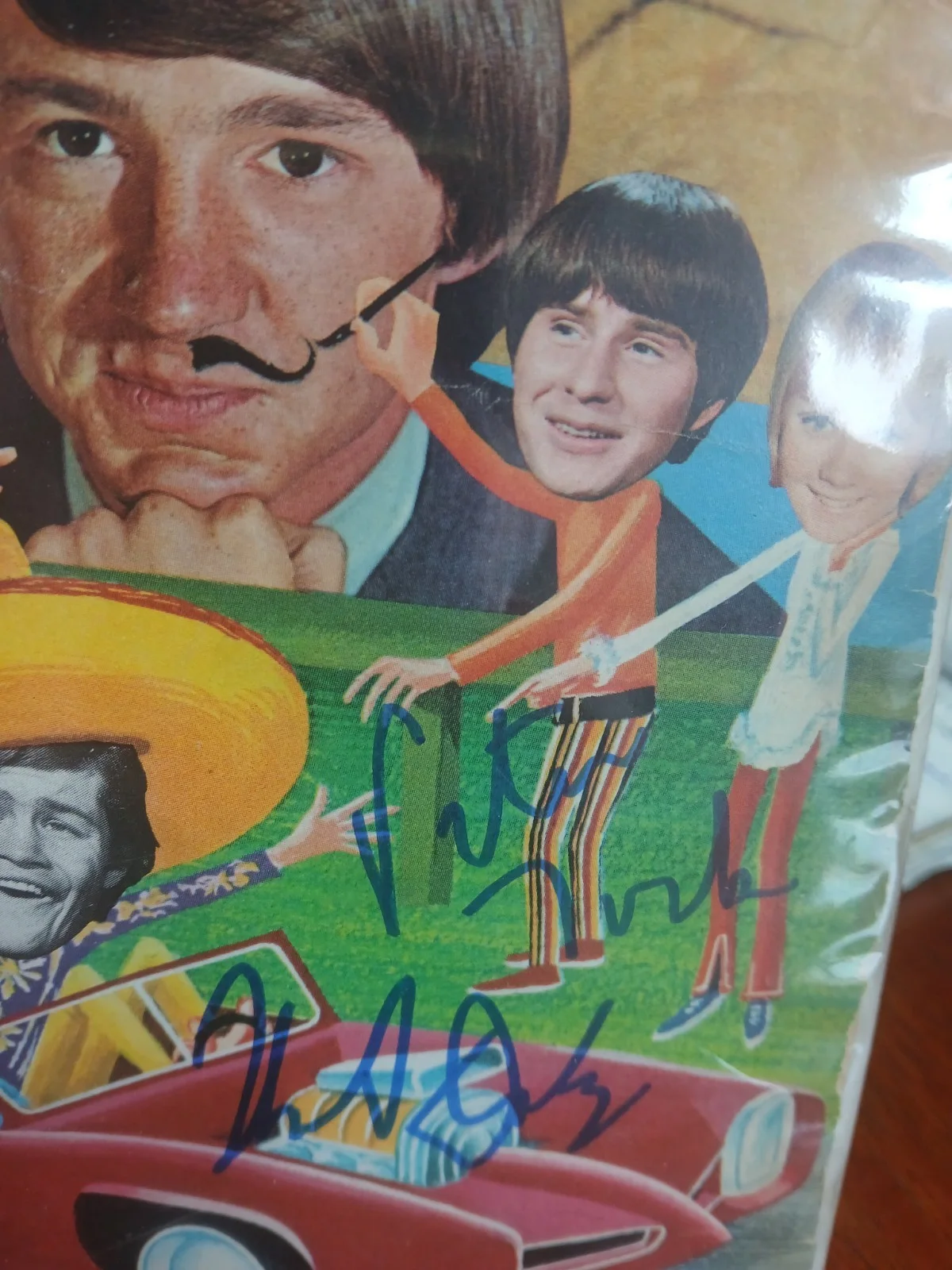 The Monkees Signed 16 Magizine Uacc Autographed JSA COA Mikey, Davy,peter, изображение 3