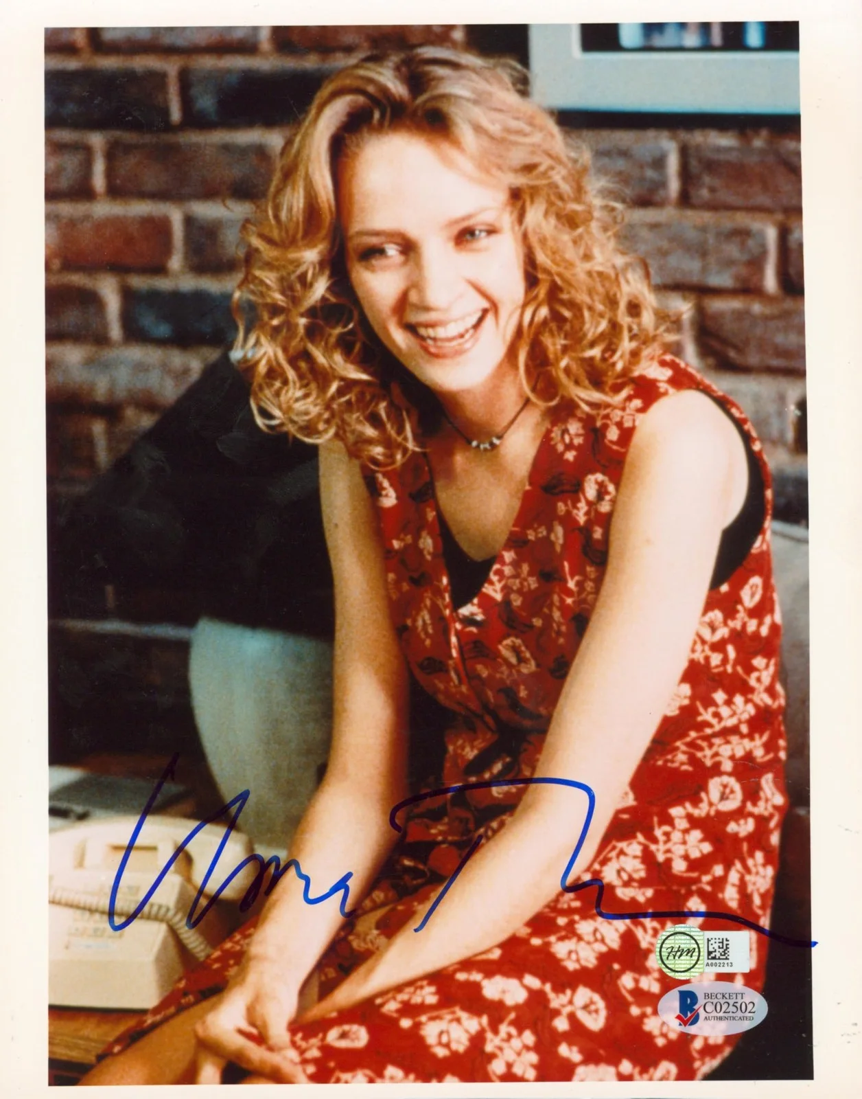 Uma Thurman — Uma Thurman Pulp Fiction Authentic Signed 8x10 Photo Autographed BAS #C02502, image 3