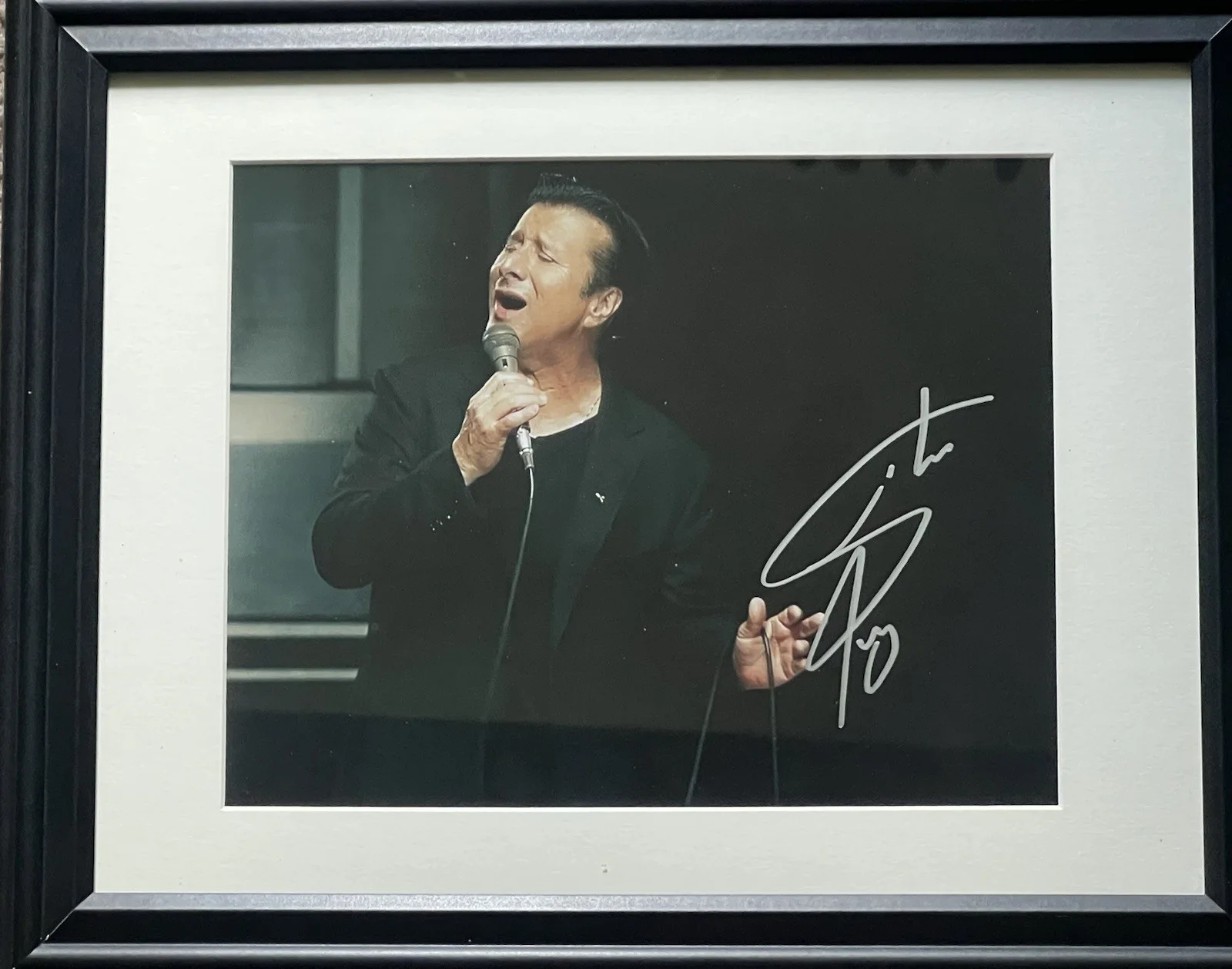 STEVE PERRY Autographed signed 8 X 11.5 photo Nice Fully Framed, image 4
