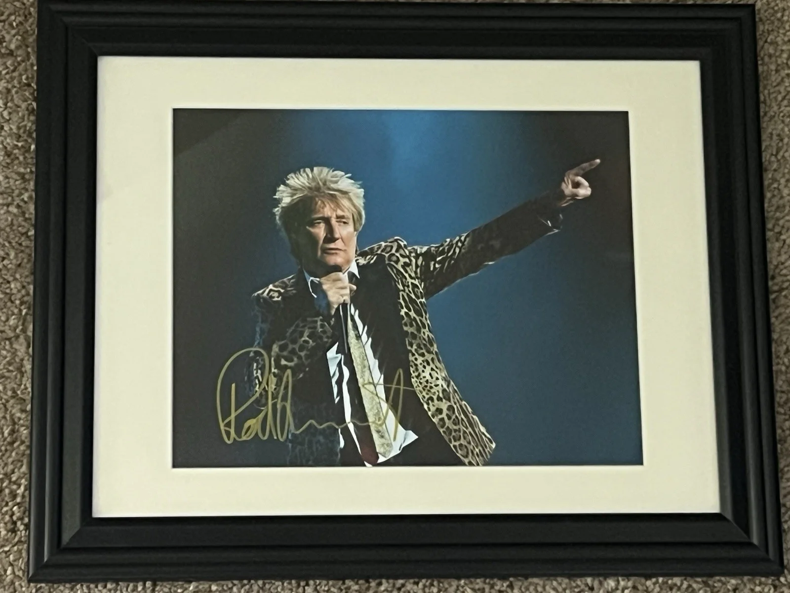 ROD STEWART Autographed signed 8 X 11.5 photo Nicely Framed Gold Sharpie, изображение 3