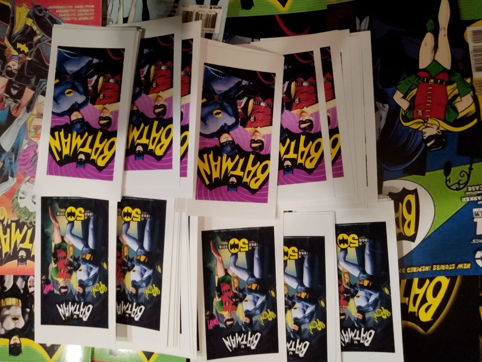 Batman 66. 12 Glossy/laminated lobbymarkers/40 Mini cards., image 4