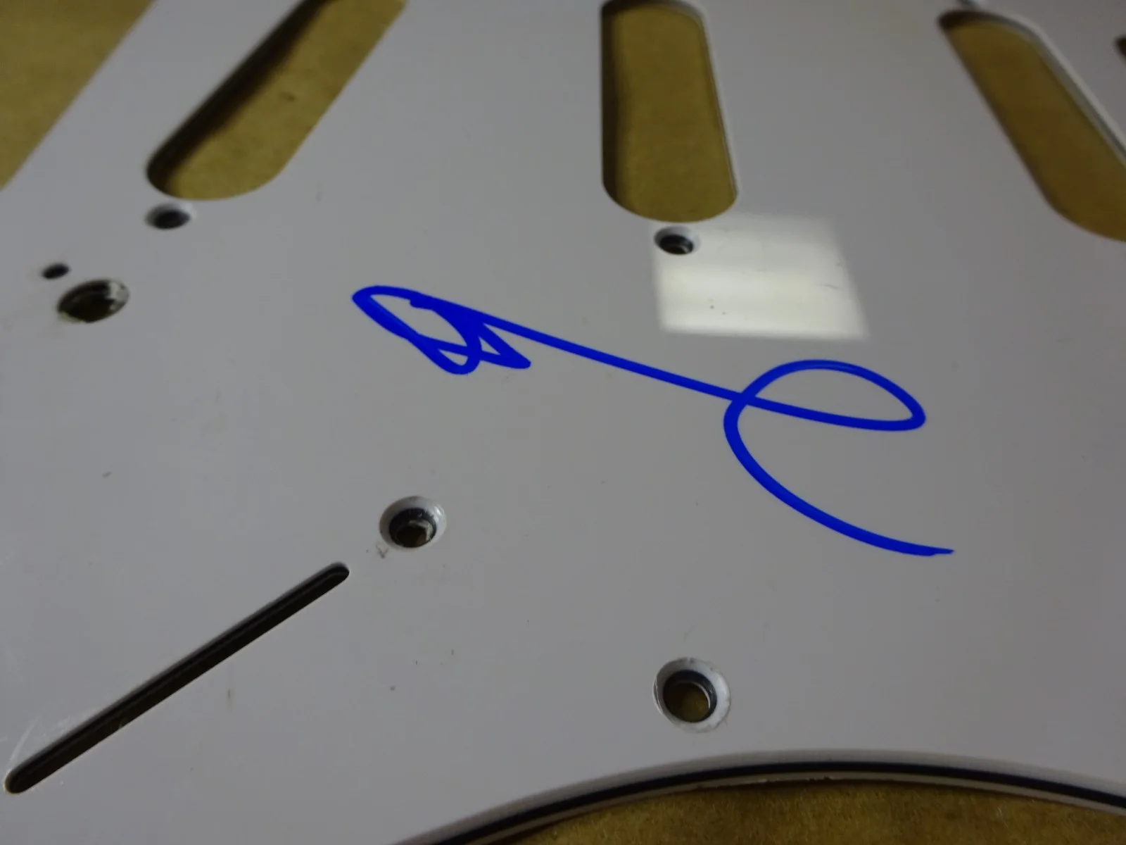 Signed Donnie Wahlberg Autographed Pick Guard Beckett BAS COA NKOTB, изображение 4