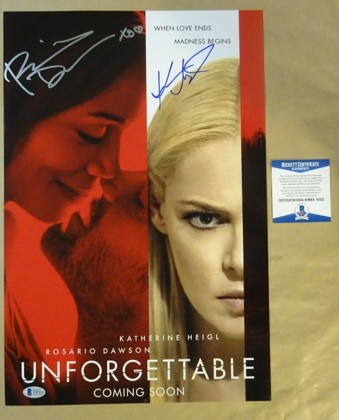 Rosario Dawson & Katherine Heigl — Signed ROSARIO DAWSON KATHERINE HEIGL UNFORGETTABLE 12x18 Photo BECKETT BAS COA