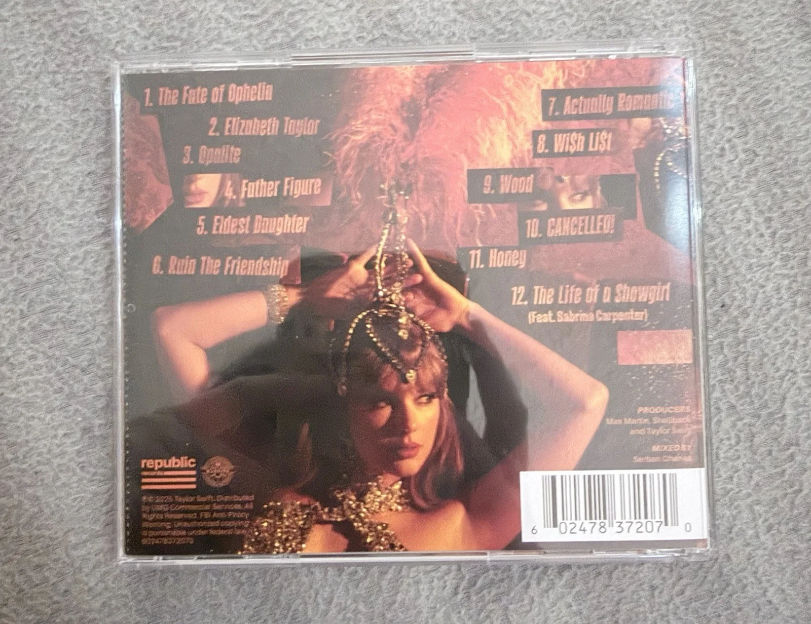 Taylor Swift 'The Life of a Showgirl' CD w/ Signed Photo 4 Sealed cat ear heart, изображение 3