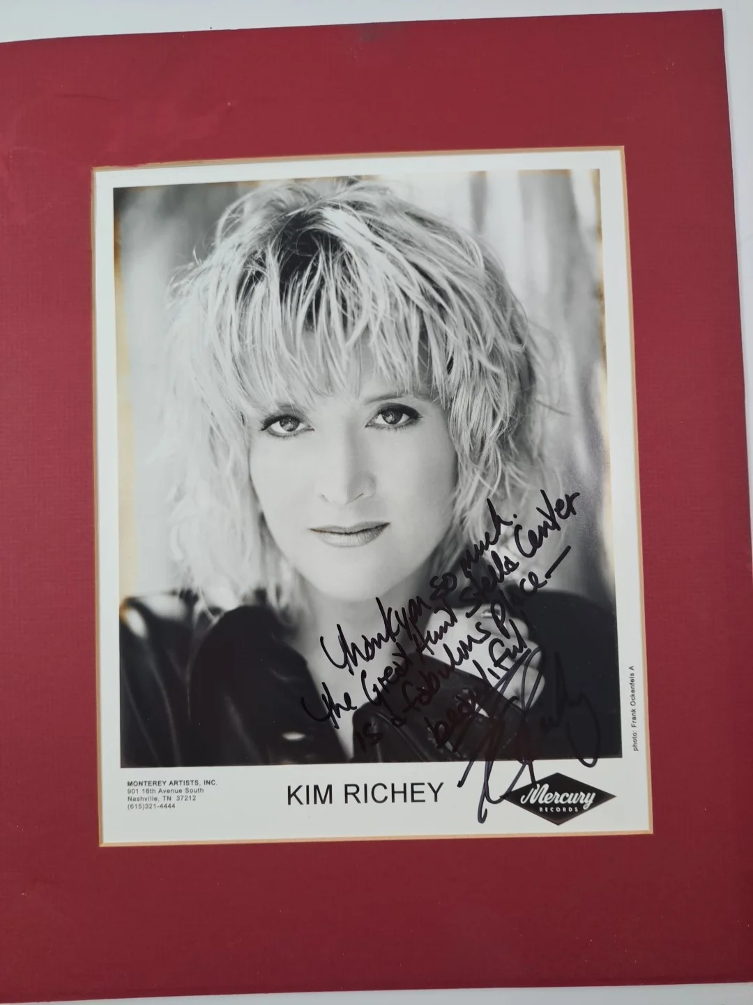 !SIGNED! Vintage Kim Richey Black & White Press Photo, изображение 2
