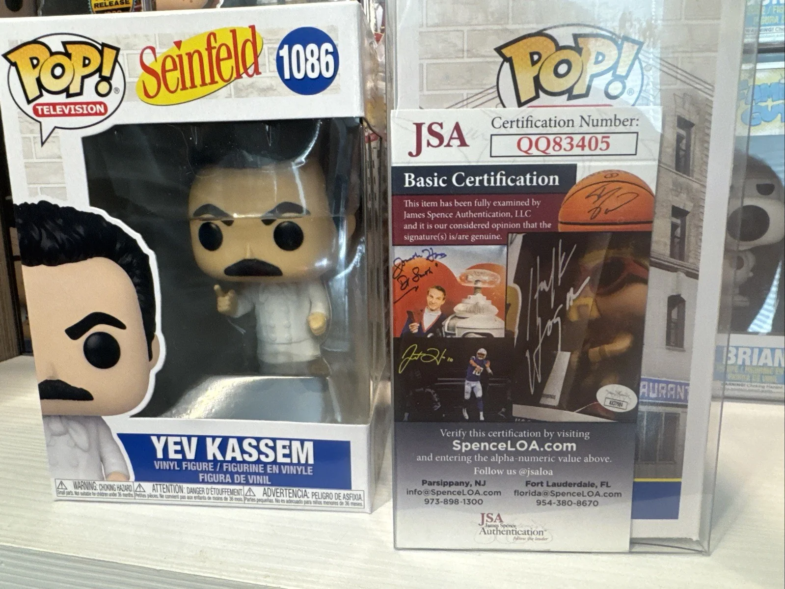 Larry Thomas — LARRY THOMAS Yev Kassem Signed Autographed Funko POP 1086 Seinfeld, + Original, image 2