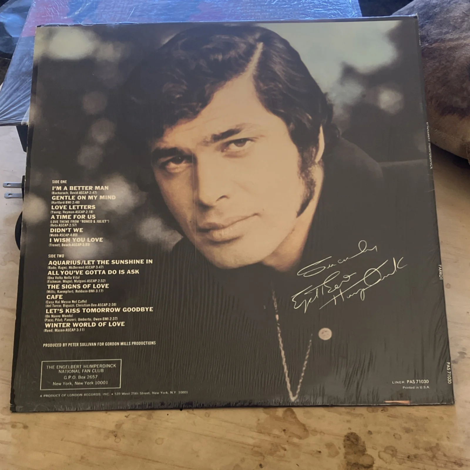 Engelbert Humperdinck Signed Vinyl Record Parrot PAS 71030 Original, image 2
