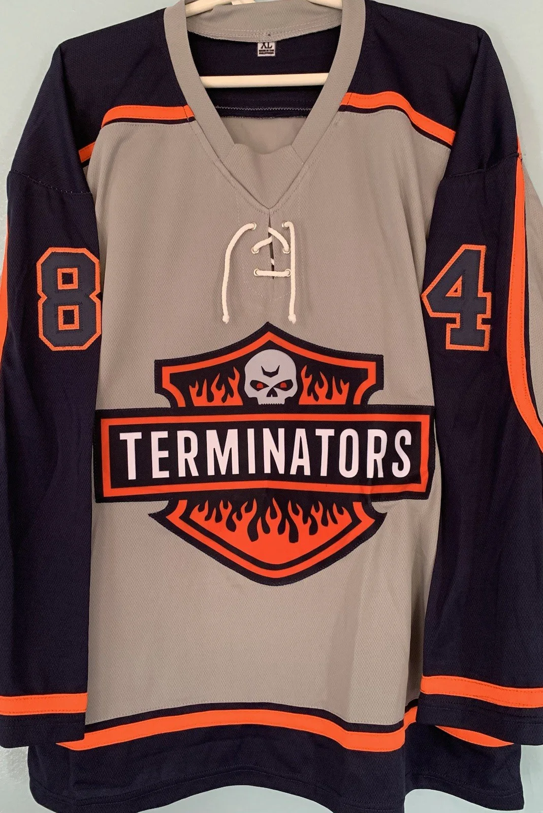 Michael Biehn — Michael Biehn Signed Autographed Kyle Reese Jersey The Terminator – JSA COA., image 2