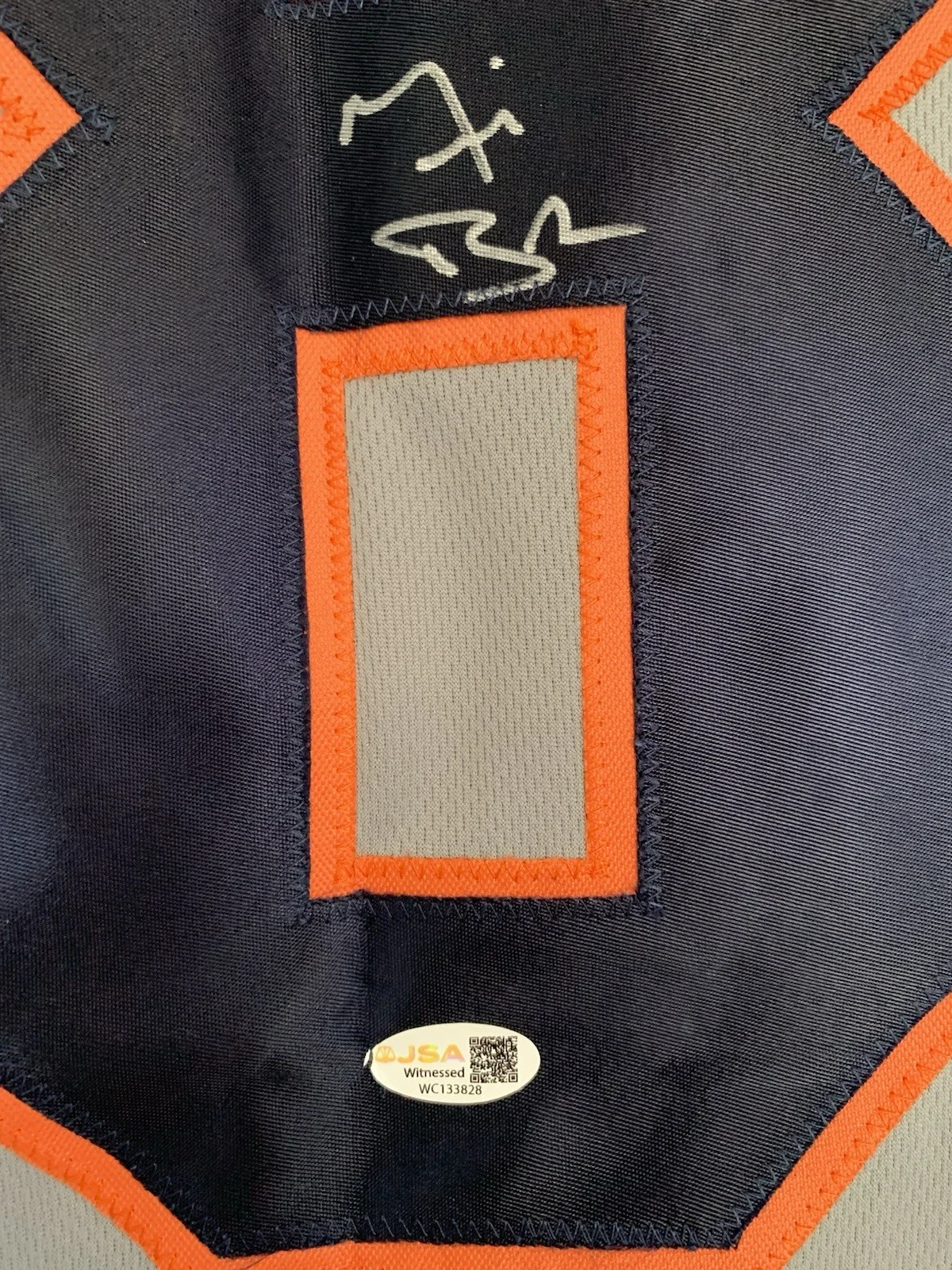Michael Biehn — Michael Biehn Signed Autographed Kyle Reese Jersey The Terminator – JSA COA., image 5