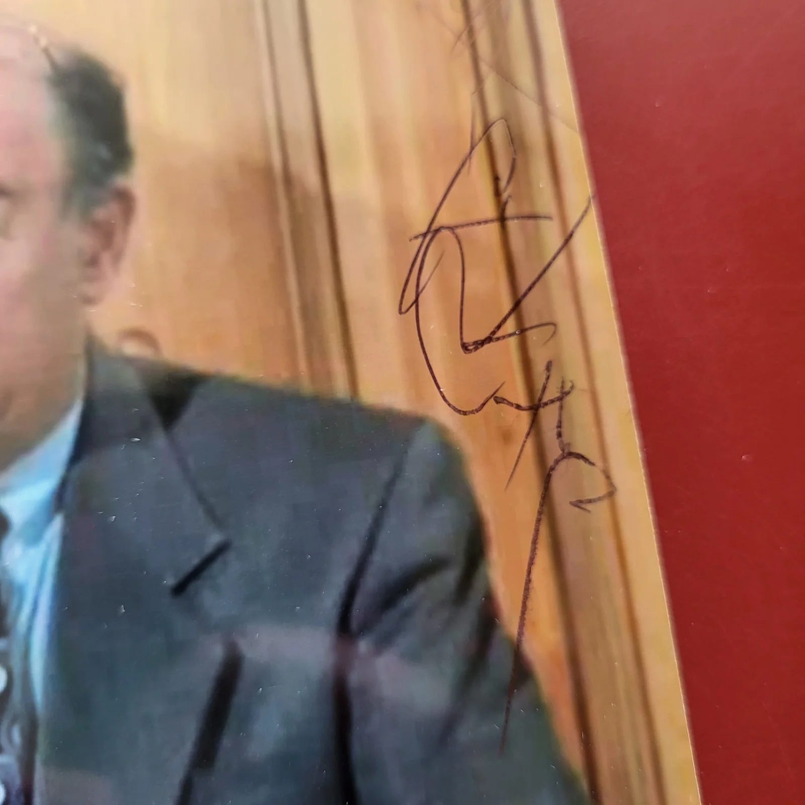 Victor Raider-Wexler — Victor Raider-Wexler Seinfeld Hand Signed 4x6 Autograph, image 3
