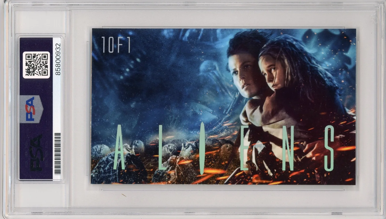 Sigourney Weaver — Sigourney Weaver Signed Cut Custom Aliens Ripley 3x5 Card PSA Slab Slabbed AUTO, image 2