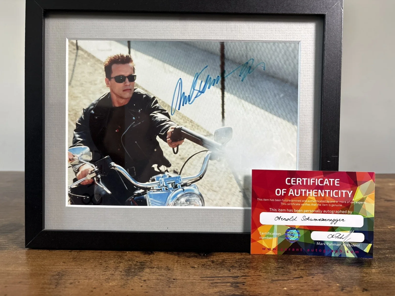 Arnold Schwarzenegger Signed 8x6 Framed Photo Autographed COA, image 3
