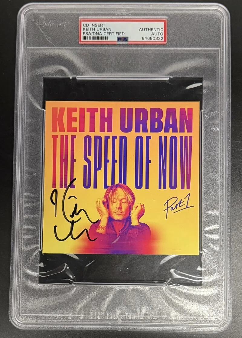 Keith Urban — Keith Urban Signed Autograph PSA/DNA Slabbed The Speed Of Now CD Cover COA A