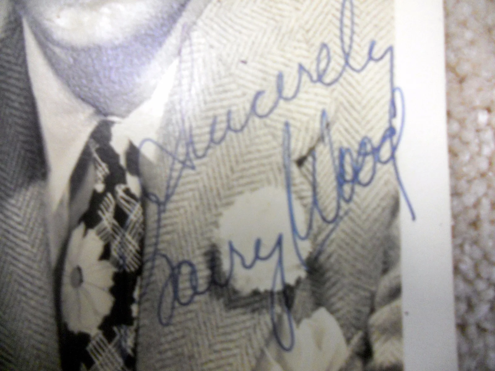 Hand Autographed Picture of Radio Show Host Barry Wood, изображение 2