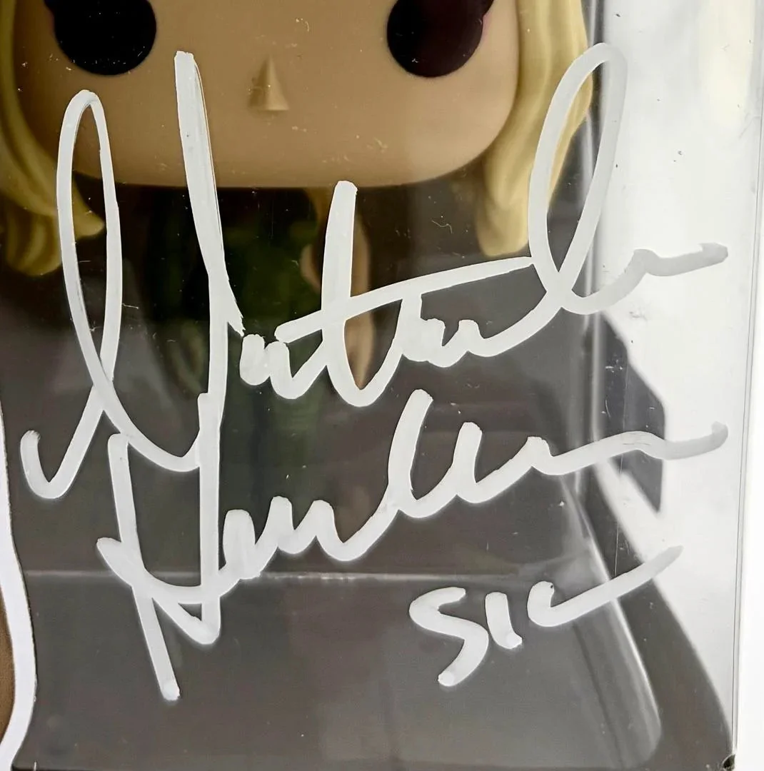 Natasha Henstridge — Natasha Henstridge signed "Sil" Funko #1906 (Species)-OC Celebrity Marketing COA, изображение 2