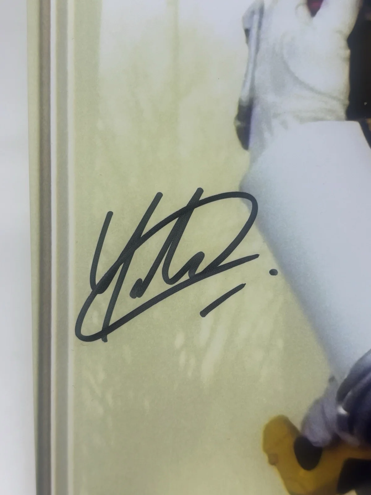 Yoshi Sudarso — Yoshi Sudarso Koda Power Rangers Autographed Signed 8x10 Photo JSA COA, изображение 2