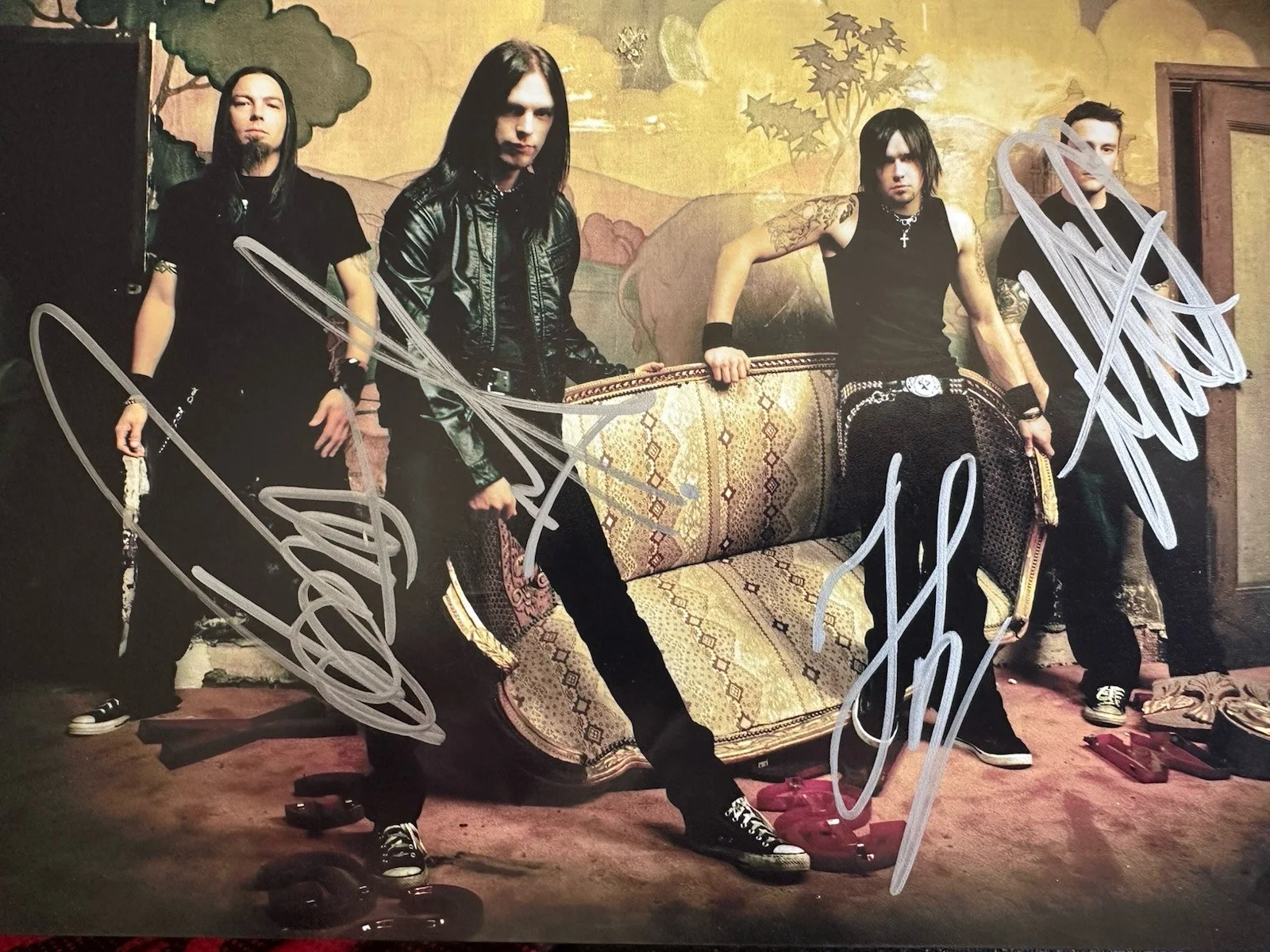 Autographed Bullet For My Valentine 8 X 10 Photo, изображение 2