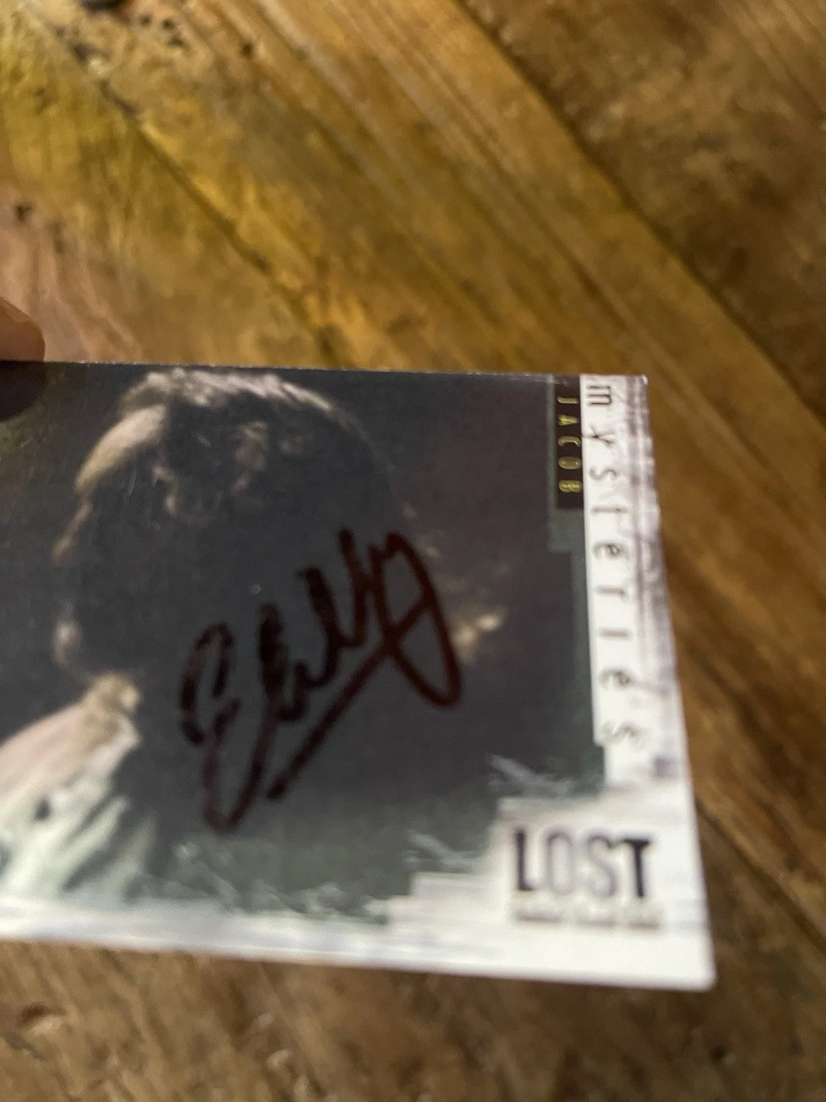 Evangeline Lilly — Evangeline Lilly, LOST Hand Signed 3X4 Trading Card. Rare, image 3