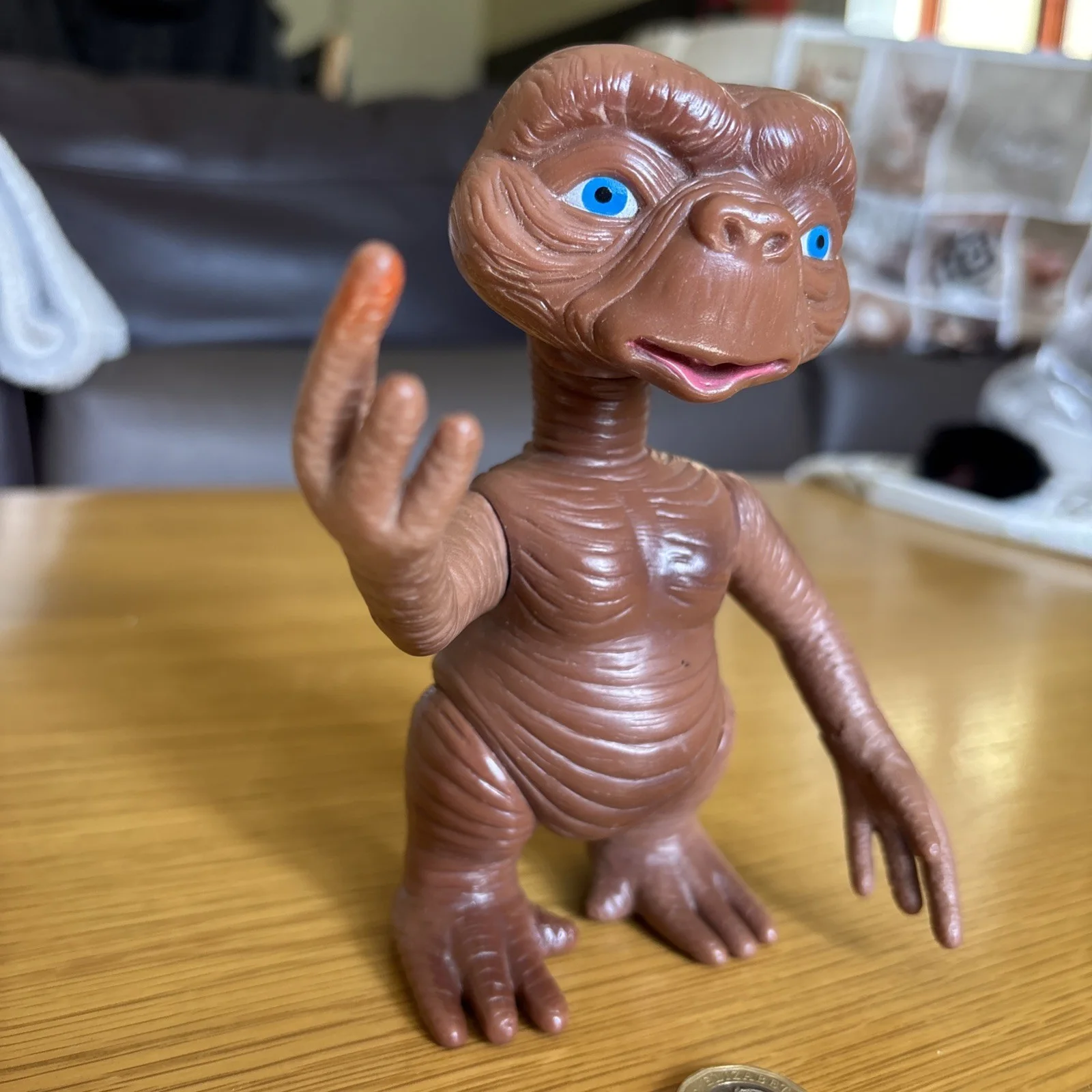 E.T. - The Extraterrestrial Plastic 6” Posable Figure 1980s, image 3