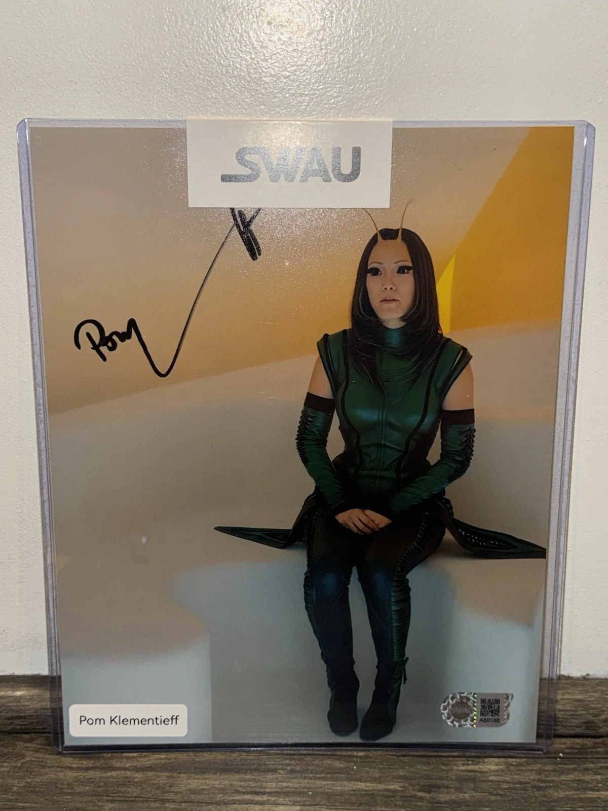 Pom Klementieff — Pom Klementieff Signed 8x10 Photo Mantis Guardians of the Galaxy - SWAU COA