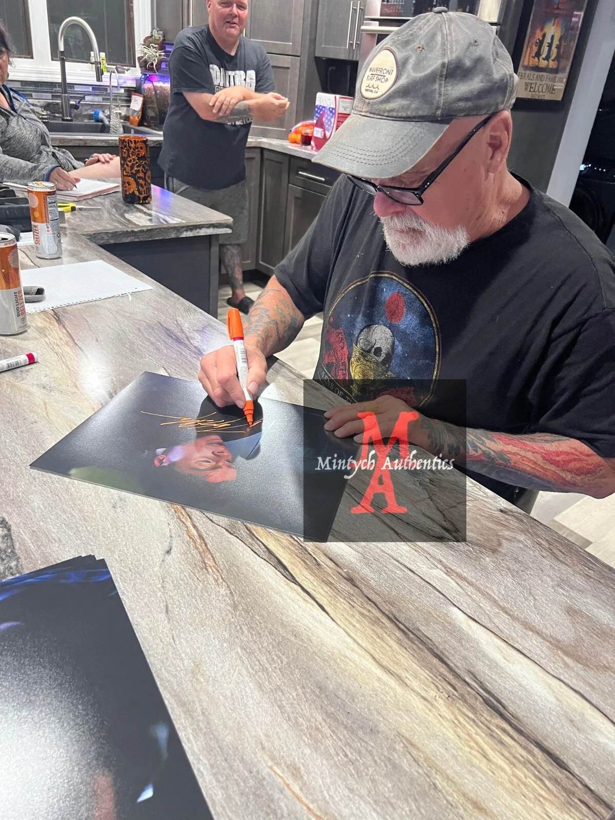 Tony Moran — TONY MORAN AUTOGRAPHED SIGNED 11x14 PHOTO! HALLOWEEN! MICHAEL MYERS! BECKETT COA, изображение 3