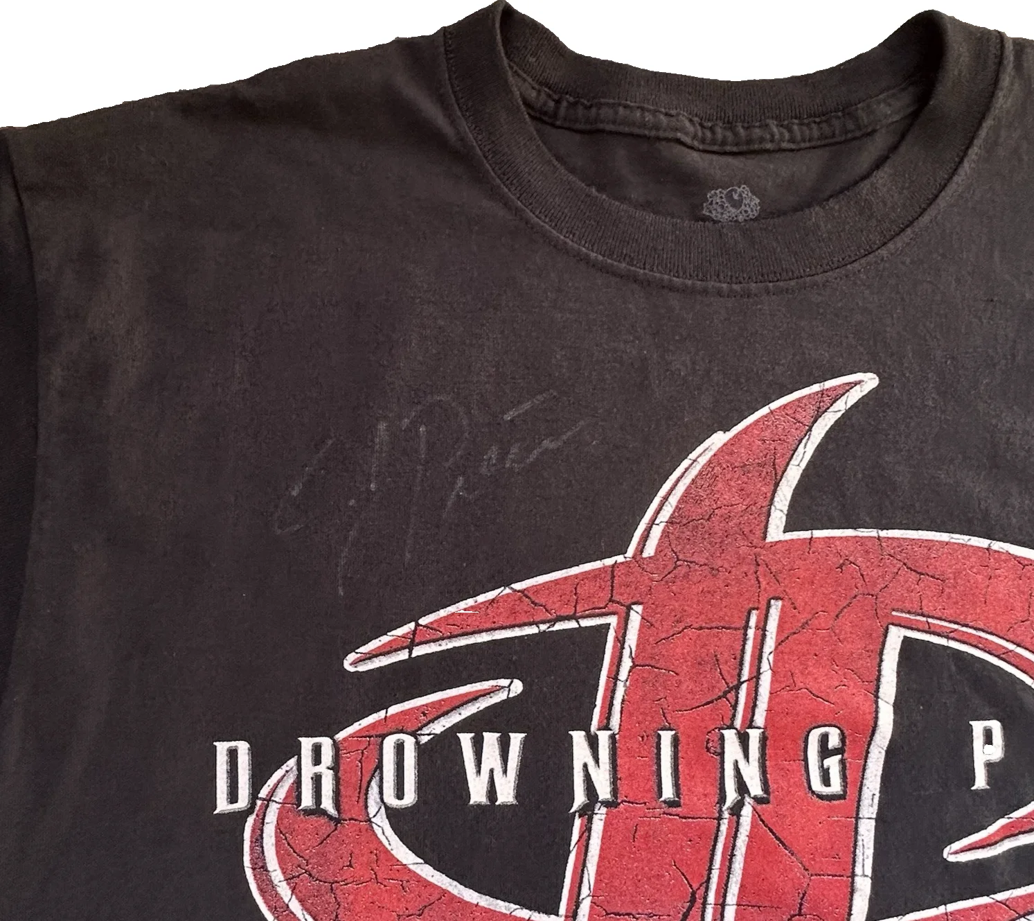 Drowning Pool Let the Bodies Hit the Floor Black T shirt Signed CJ Pierce No COA, image 2
