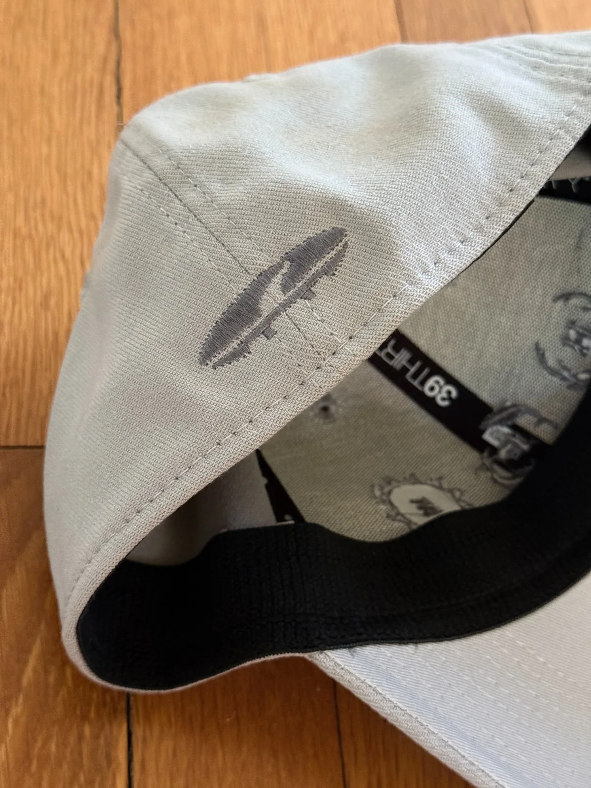 LUKE BRYAN Autographed HFE Fitted Baseball Cap From 2017 Concert in Hartford CT, изображение 4