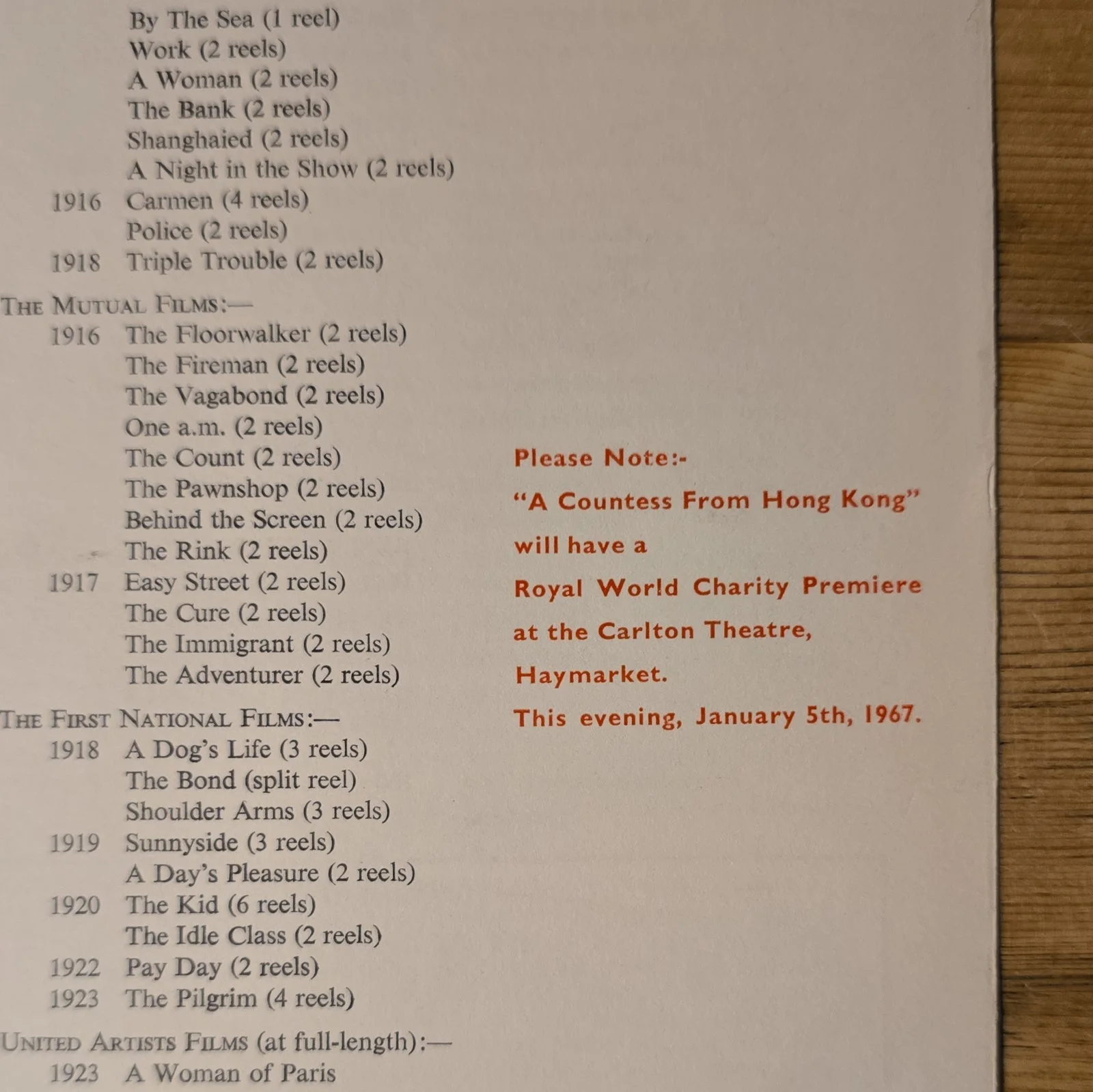A COUNTESS FROM HONG KONG 1967 UK press booklet Charles Chaplin Sophia Loren, изображение 2