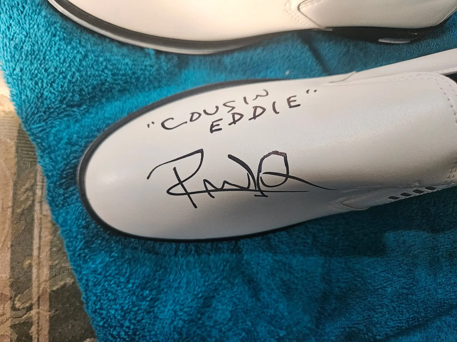 Randy Quaid — Christmas Vacation Randy Quaid Signed White Shoes Shi*%$^ Full added JSA Cert*, изображение 2