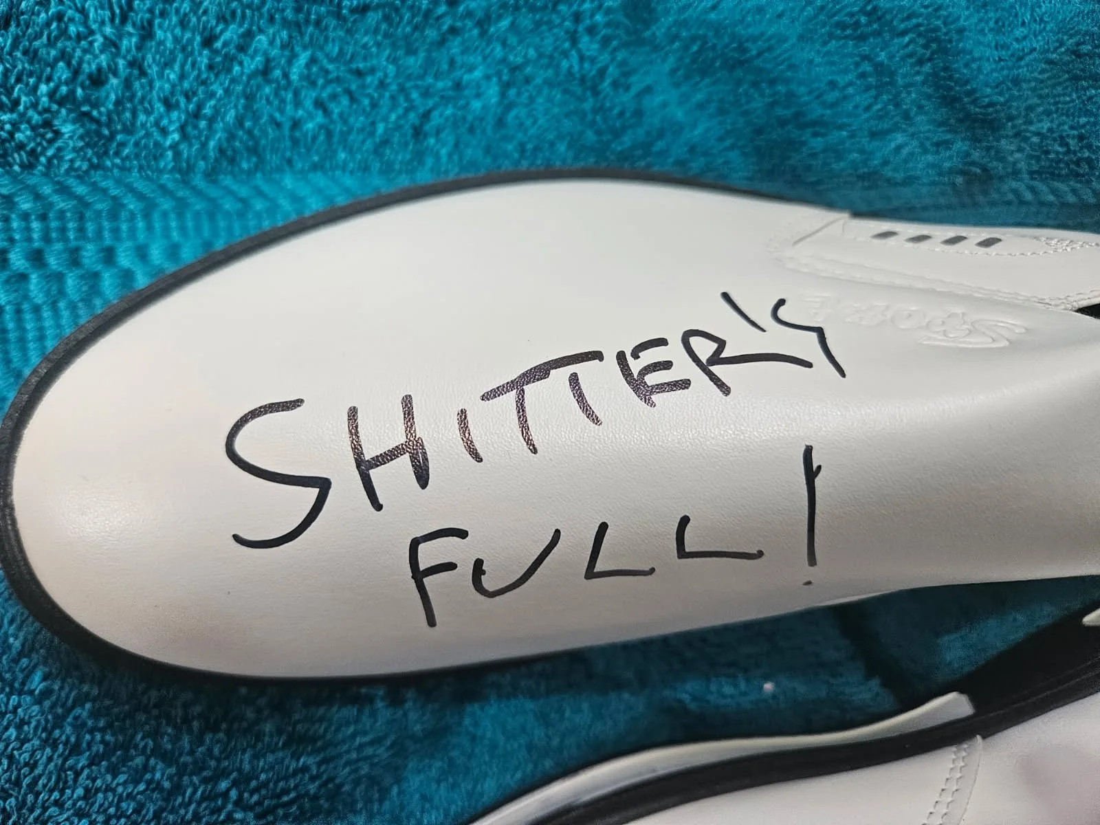 Randy Quaid — Christmas Vacation Randy Quaid Signed White Shoes Shi*%$^ Full added JSA Cert*, изображение 3