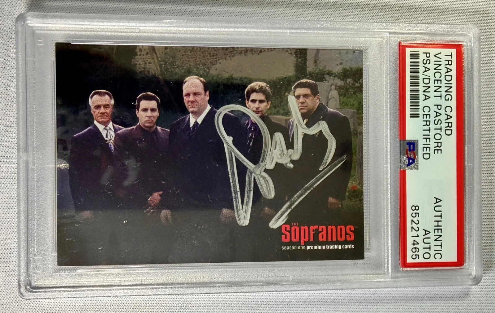 Vincent Pastore — 2015 Inkworks Sopranos Vincent Pastore Big Puss Signed Auto Card #S1-1 PSA DNA