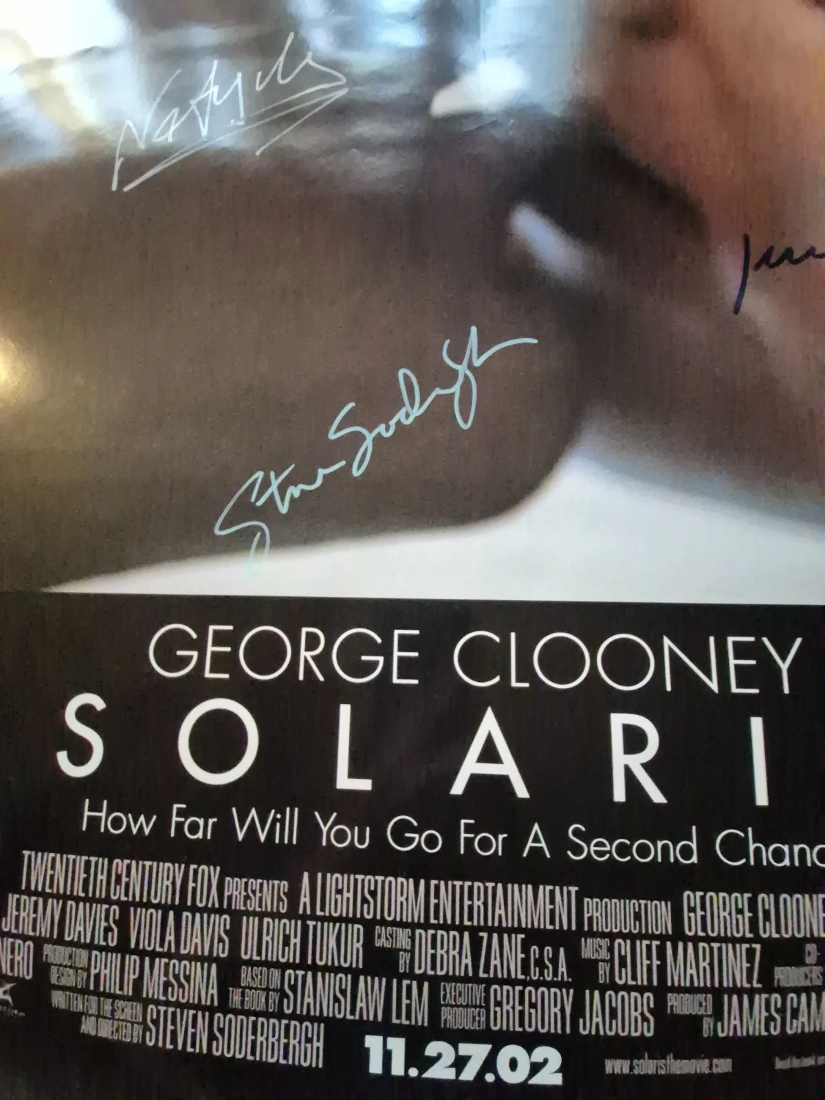 see below — SOLARIS-GEORGE CLOONEY CAST SIGNED MOVIE POSTER-w/COA ' ekim, изображение 3