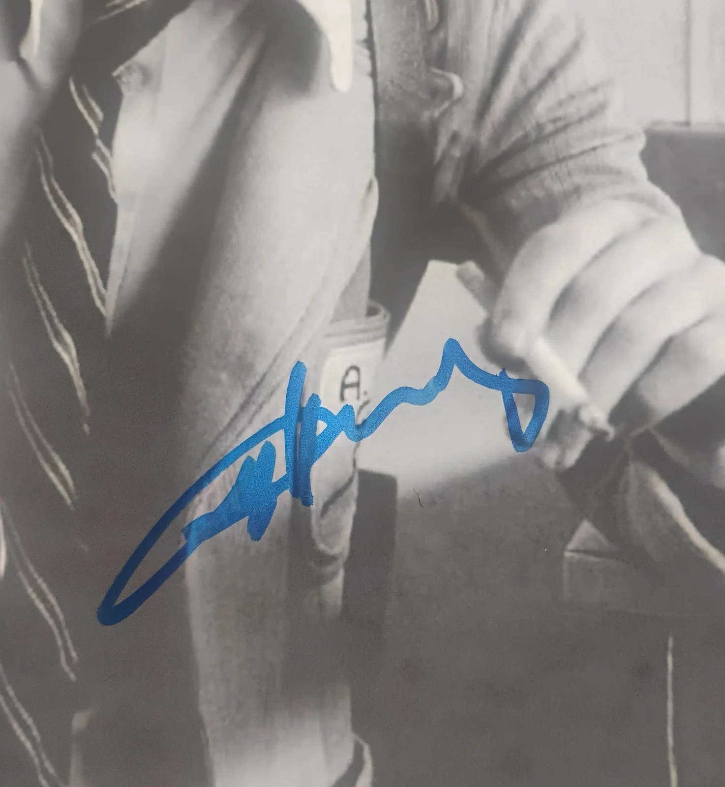 Angus Young Hand Signed 11x14 Photo PSA COA - NO US TARIFFS, image 3