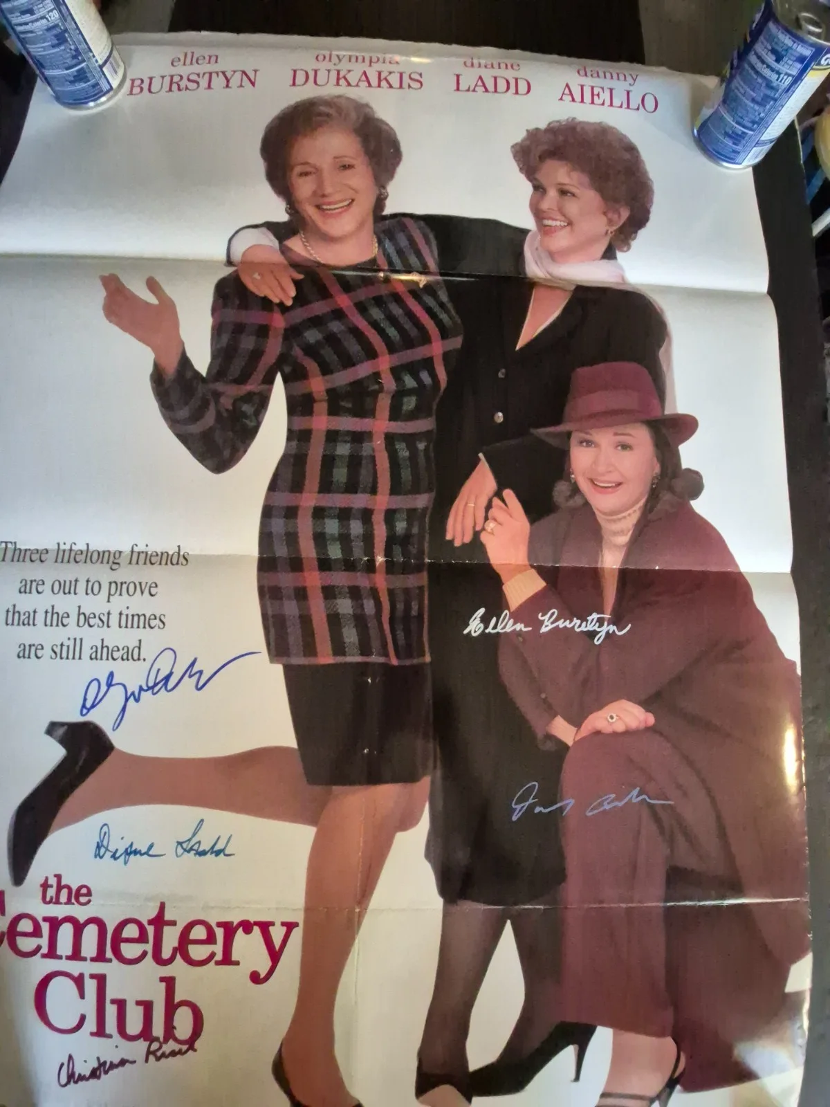 see below — THE CEMETARY CLUB - CAST SIGNED MOVIE POSTER-w/COA ' ekim, изображение 3