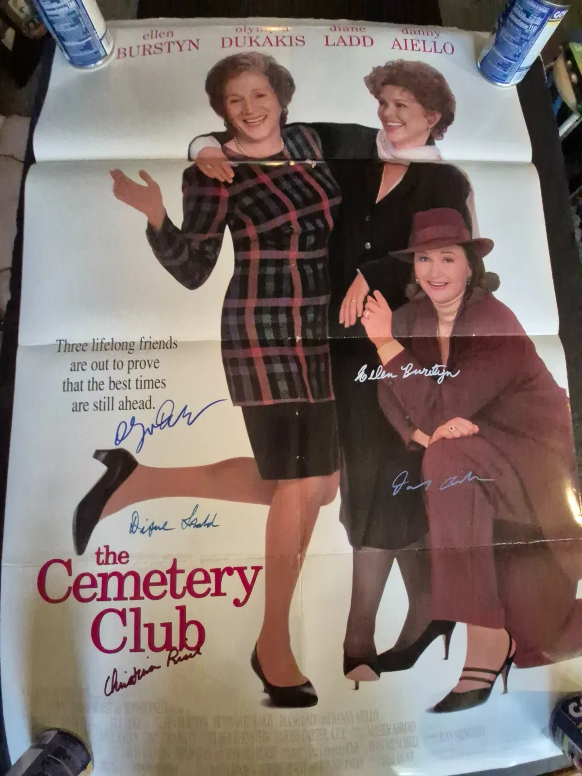 see below — THE CEMETARY CLUB - CAST SIGNED MOVIE POSTER-w/COA ' ekim, изображение 5