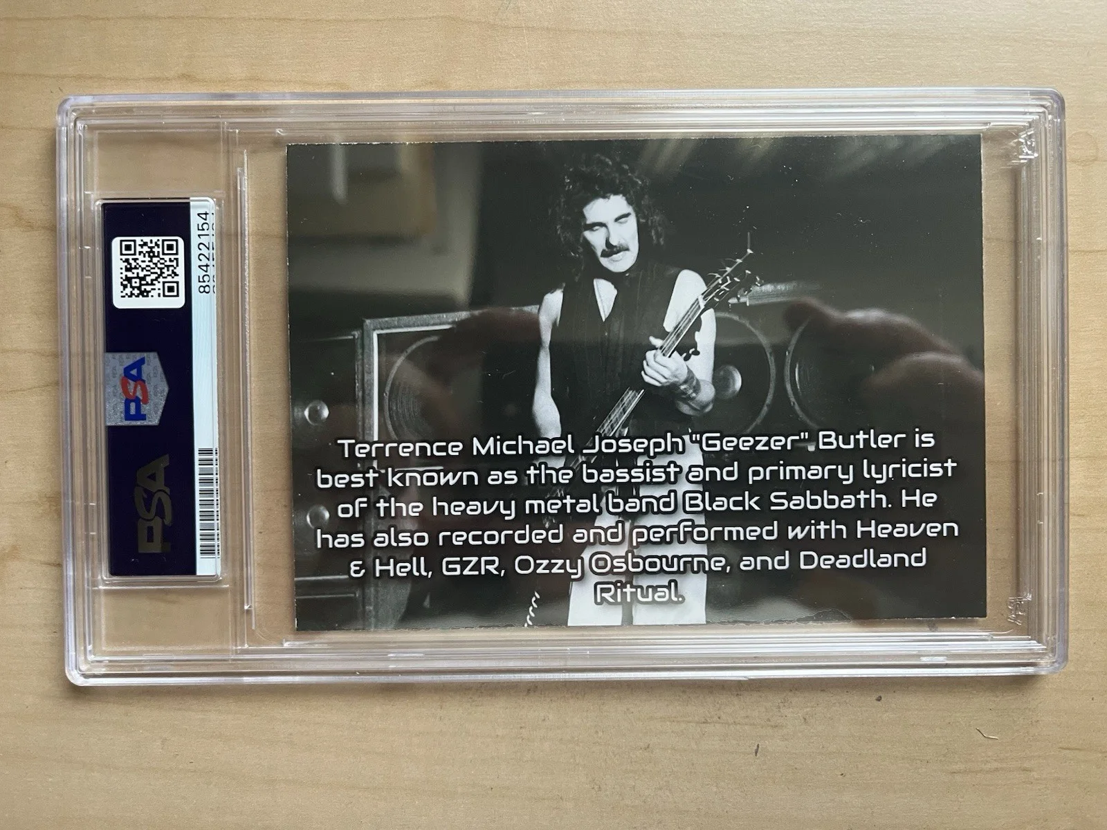 Geezer Butler autograph PSA Gem Mint 10 on photo bio card Black Sabbath bassist, изображение 2