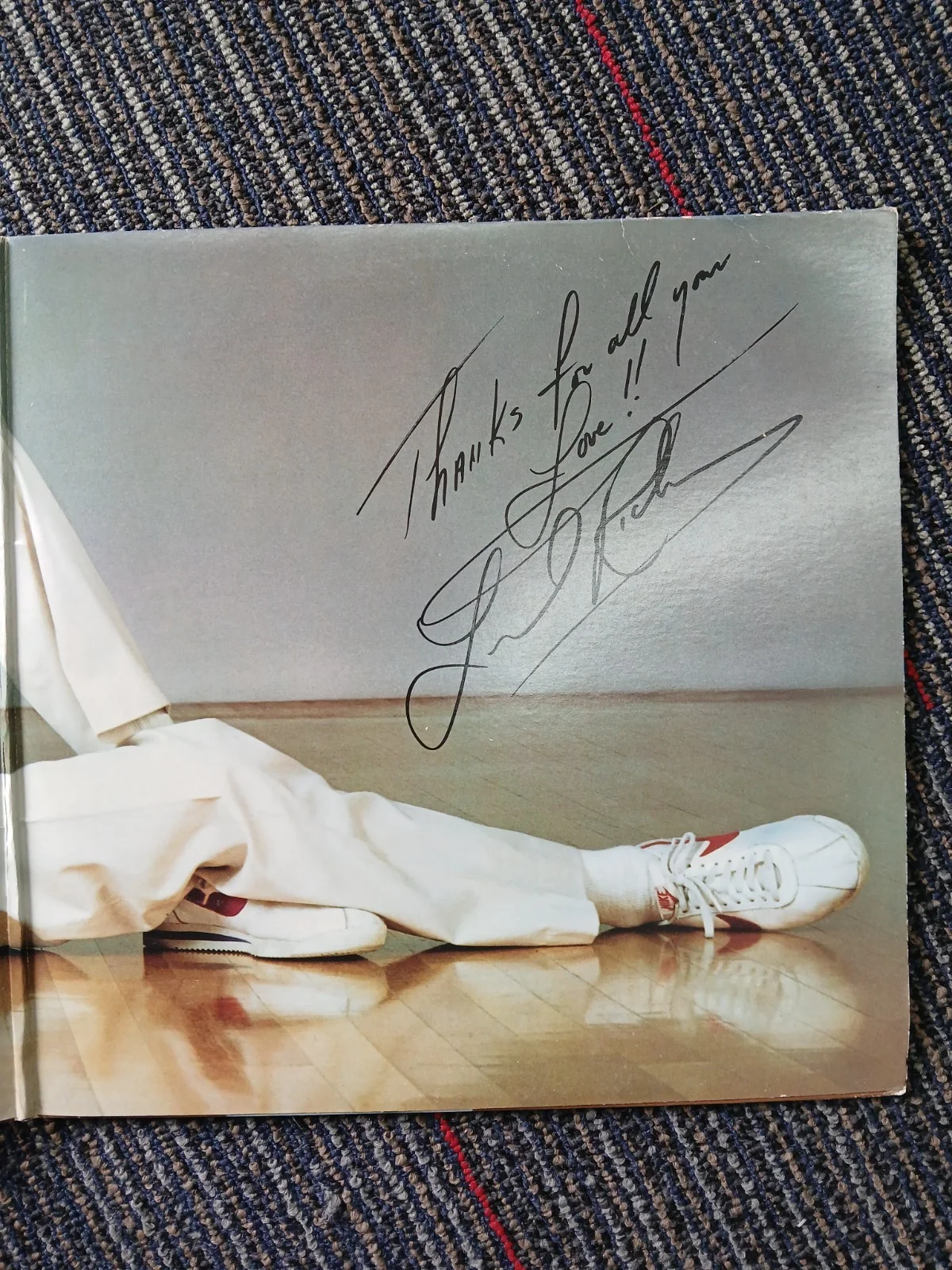 Lionel Richie Rare Signed Autographed Vinyl Record Album 1982, image 3