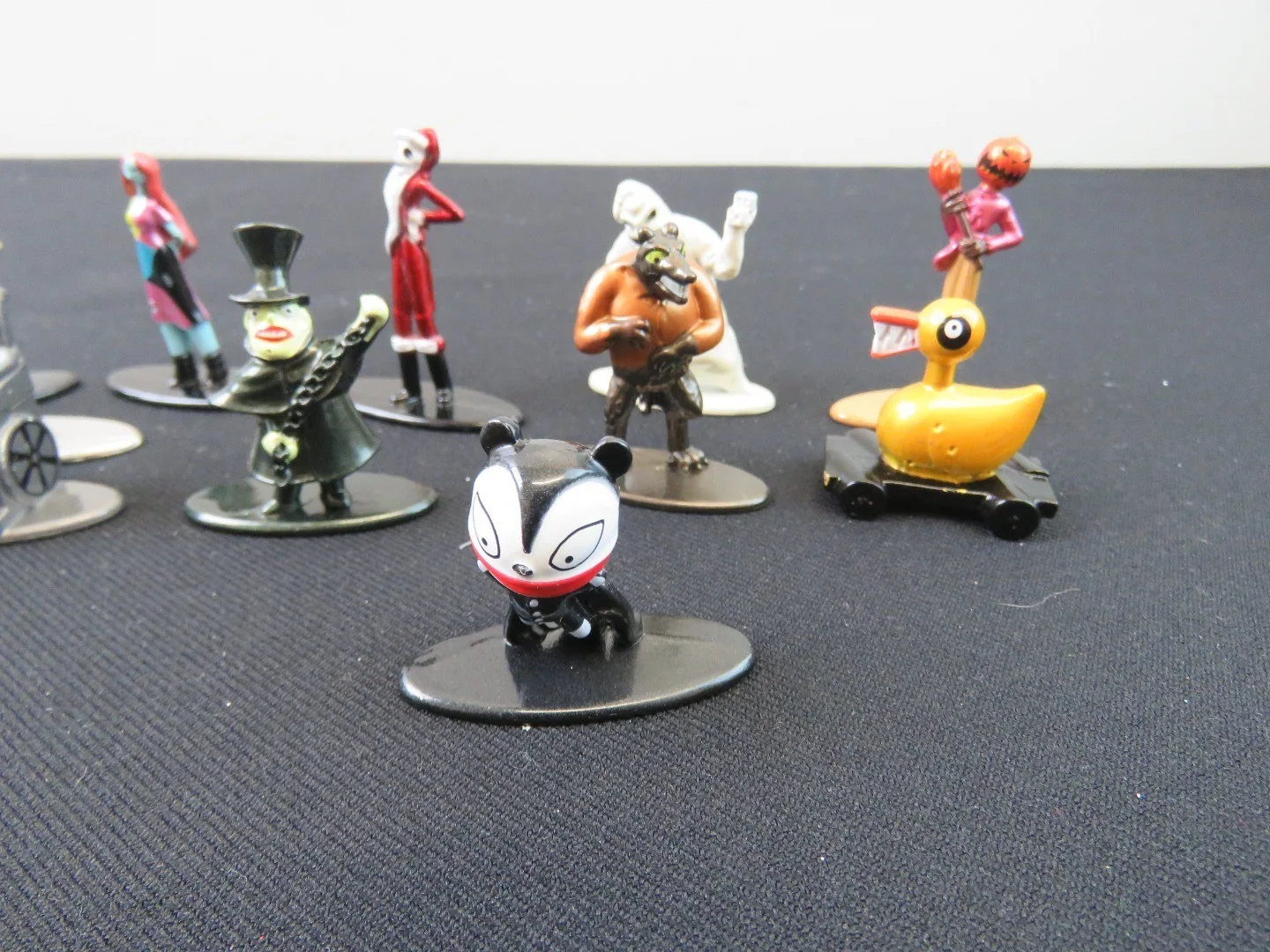 COLLECTION OF 18 'NIGHTMARE BEFORE CHRISTMAS' FIGURES, image 5