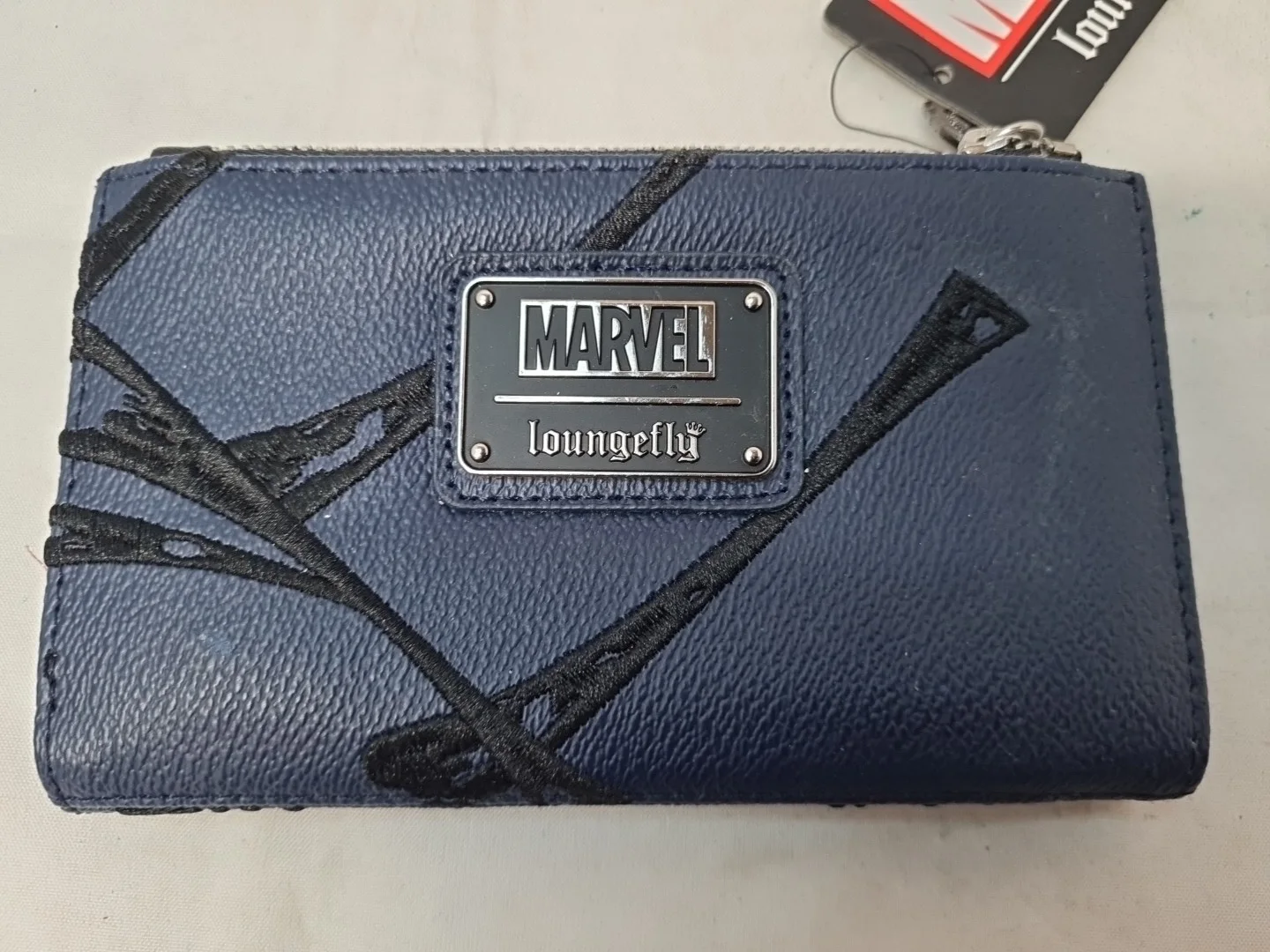 Loungefly Marvel Ladies Wallets Venom & Avengers Endgame, image 3